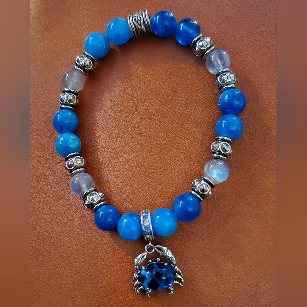 Beautiful Apatite & Laboradorite Bracelet w/Sterling Silver/Apatite Crab Charm